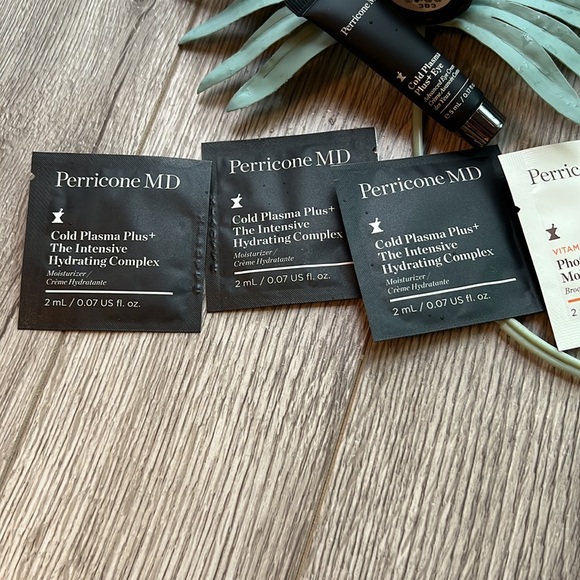 Bundle Perricone MD Travel Sample set - Picture 5 of 5